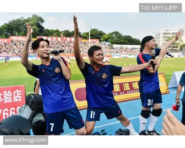 足球明星私下聚会揭秘私密瞬间与友谊时光的精彩瞬间分享 足球明星私下聚会揭秘私密瞬间与友谊时光的精彩瞬间分享